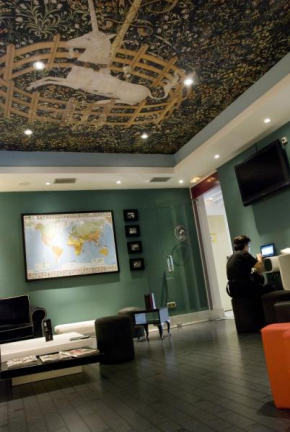Отель Albergue Revolutum Hostel  Саламанка
